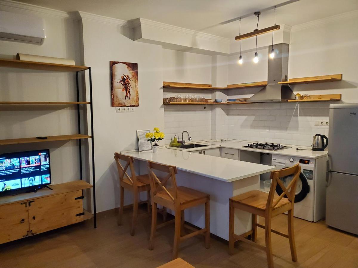 Alexander III Apartment Tbilisi Ngoại thất bức ảnh